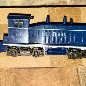 vintage Athearn HO Scale Baltimore & Ohio (B&O) diesel switcher locomotive